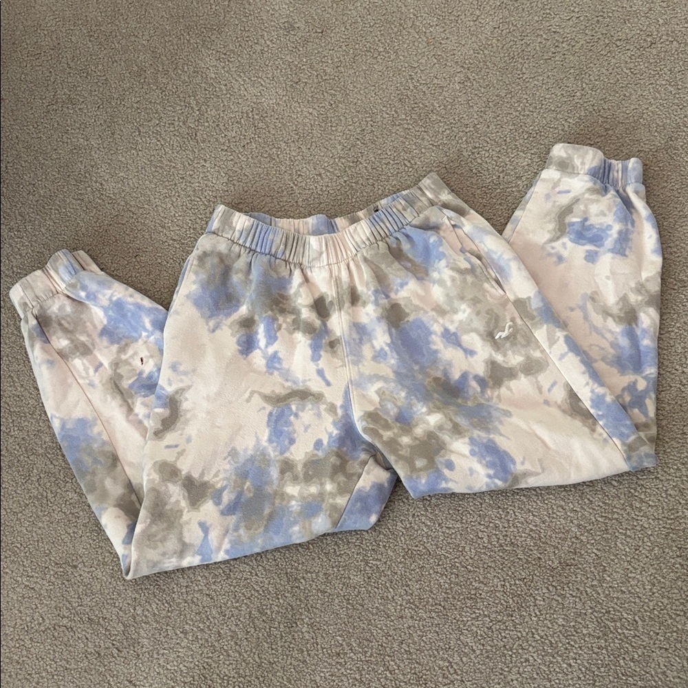 Hollister Blue and Cream Ultra High-Rise Joggers size small